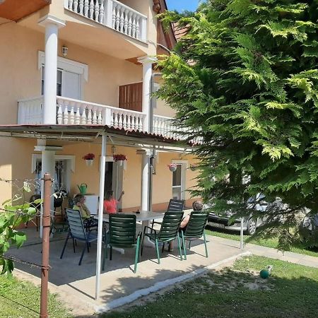 Attila Vendeghaz Apartment Heviz Exterior photo