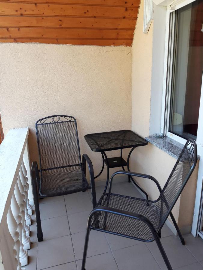 Attila Vendeghaz Apartment Heviz Exterior photo
