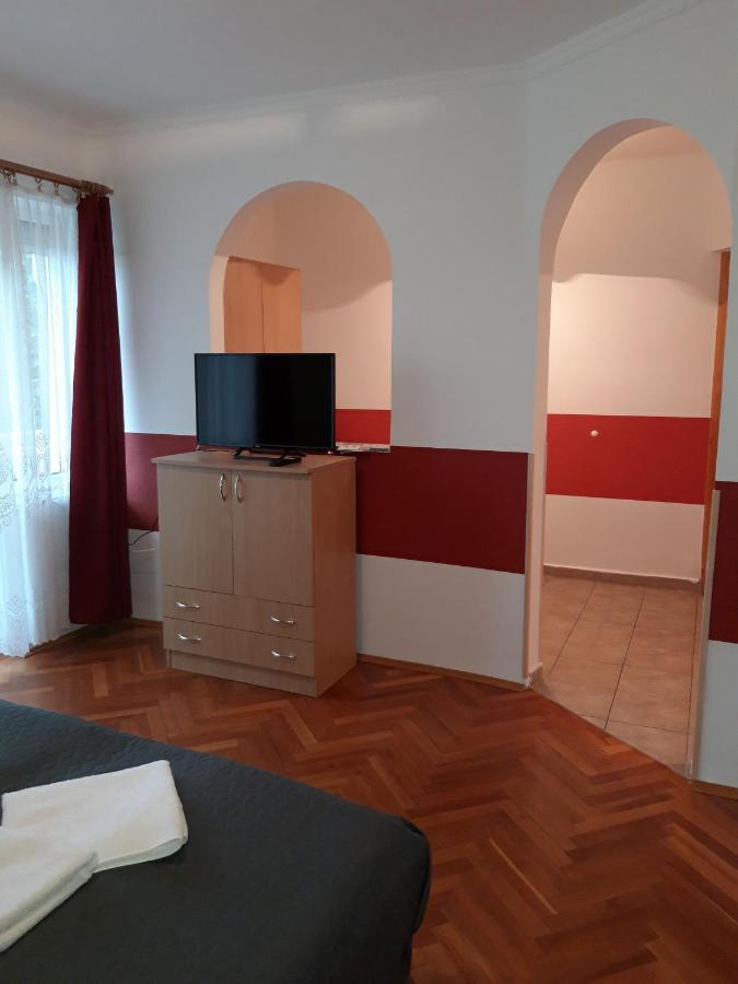 Attila Vendeghaz Apartment Heviz Exterior photo