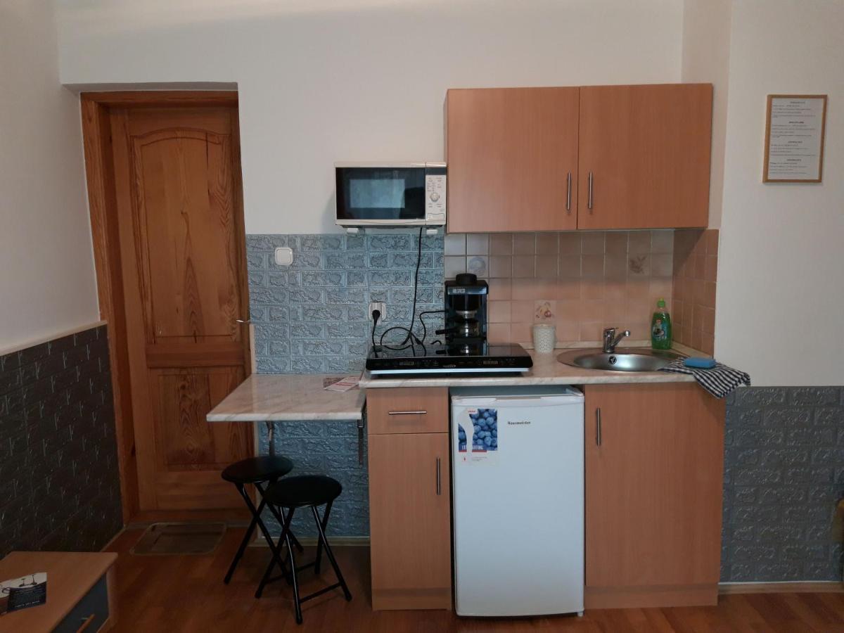 Attila Vendeghaz Apartment Heviz Exterior photo