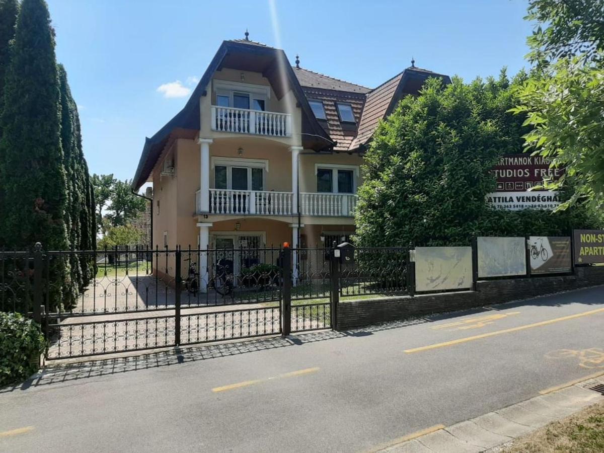 Attila Vendeghaz Apartment Heviz Exterior photo