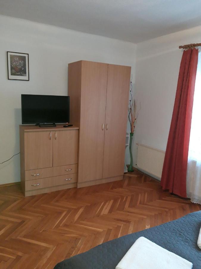 Attila Vendeghaz Apartment Heviz Exterior photo